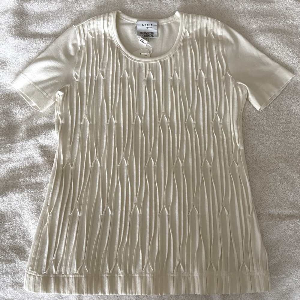 Pleated tee shirt